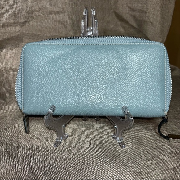 Lavemi RFID Blocking Leather Large Blue Zip Around Wallet Phone Holder Clutch - Picture 3 of 12